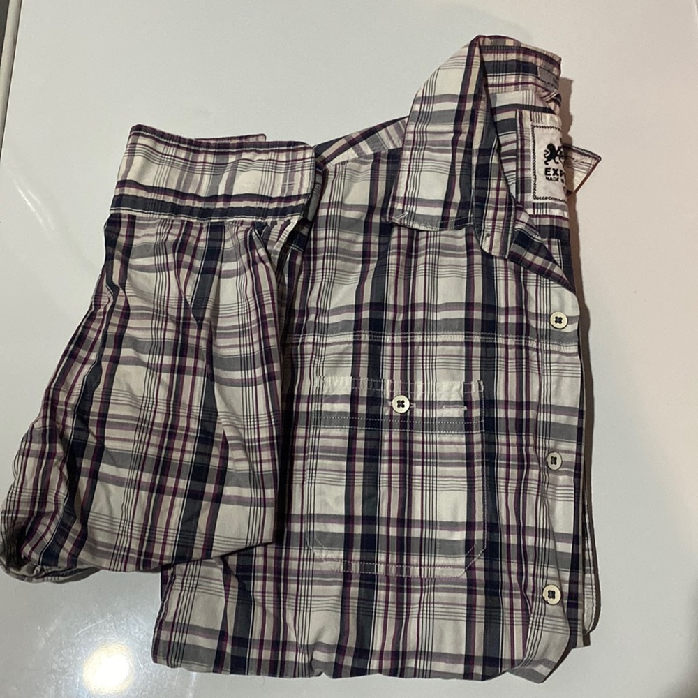 Fitted button up